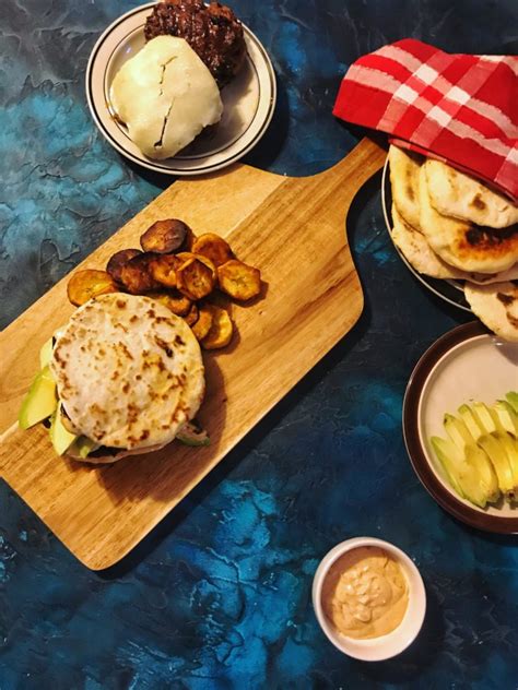 Tacos regios el coquis fry. Cinco de Mayo Taco Burger | Burger Month | Real Life with Dad