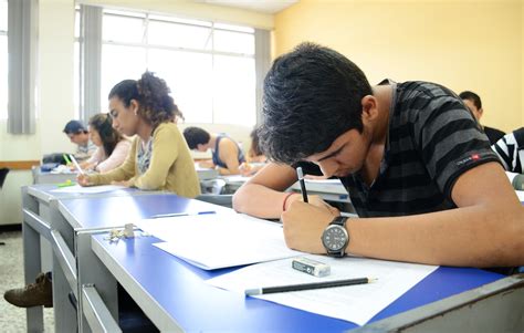Estudiantes No Tendrán La Obligación De Presentar Más De Un Examen