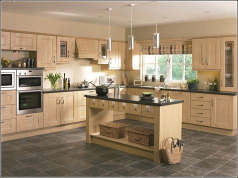 White Kitchens With Light Maple Cabinets Cursodeingles Elena