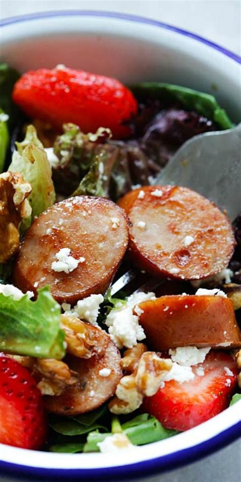Chicken with slivered apple slices. Apple Chicken Sausage Salad - healthy and refreshing salad loaded with apple chicken sausage ...