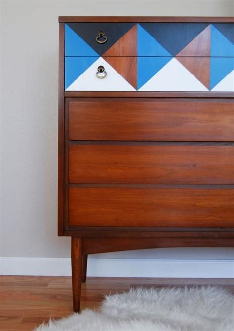 Refurbishing Furniture Old Becomes New With These Tips And Tricks