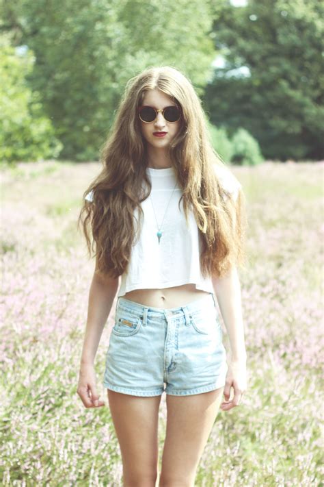 Girl Photography Photoshoot Summer Fashion Outside Vitage Hair