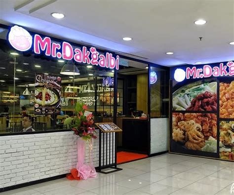 You will instantly feel welcome the moment you step into the store as the location is fabulous. MR. DAKGALBI | Restaurant | Dining | Gurney Plaza