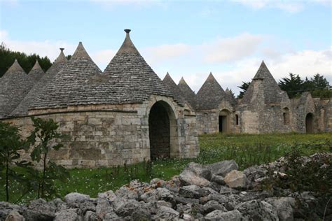 168 photos gratuites de les pouilles. Les trullis