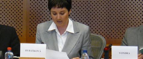 She served as a member of the european parliament for the european people's party from 2004 to 2009 and as the ambassador of the european union in iraq from 2011 to 2015. 'IŞİD petrolü alıyorlar' | NTV