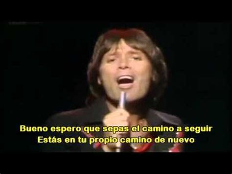 What kind of dress you're wearing tonight (oh). Cliff Richard - We Don't Talk Anymore - Subtitulado al ...