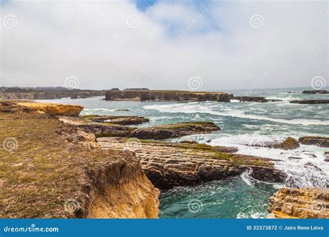 The Mighty Pacific Ocean stock photo. Image of attractive - 32373872
