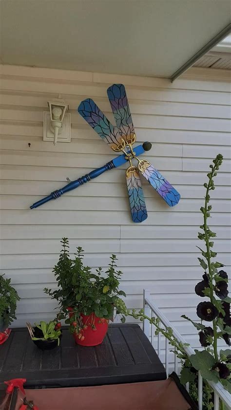 Upcycle Ceiling Fan Blades Into Giant Dragonflies In 5 Easy Steps Artofit
