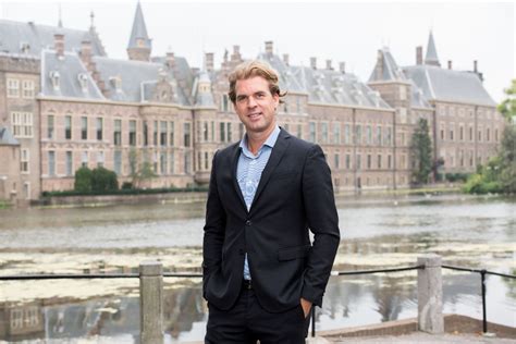 Over the time it has been ranked as high as 3 769 in the world, while most of its traffic comes from usa, where it reached as high as 20 602 position. Rutger Castricum (Powned) krijgt nachtprogramma op NPO ...