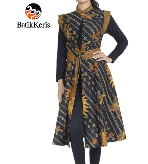 Serta penegak dan pandega berpotongan a atau bagian bawahnya melebar. Warna Baju Batik Untuk Pria Kulit Hitam - Batik Indonesia