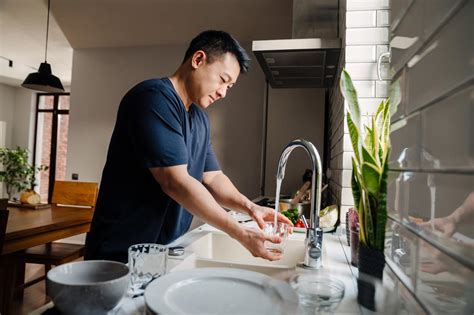 5 Business Lessons I Learned From Washing Dishes By Hand Success