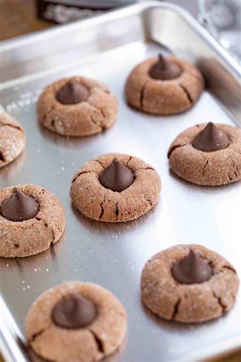 The best thing about this particular cookie recipe is that you can use whatever kind of hershey's kiss strikes your fancy — this rendition calls for hershey's kisses with caramel, but any. Hershey Kiss Gingerbread Cookies - Hershey Kiss ...