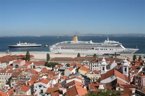 Photos: Aurora and Funchal in Lisbon - Cruise Industry ...