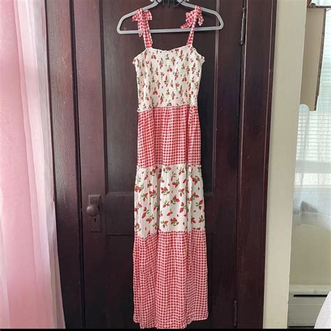 women s red and white dress depop