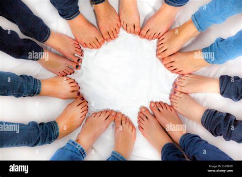 Feet Of Girls Form A Circle Stock Photo Alamy