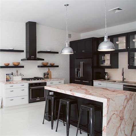 48 Marble Kitchens That Are Beyond Gorgeous