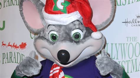 Chuck E Cheeses Origin Story Is Depressing Mental Floss