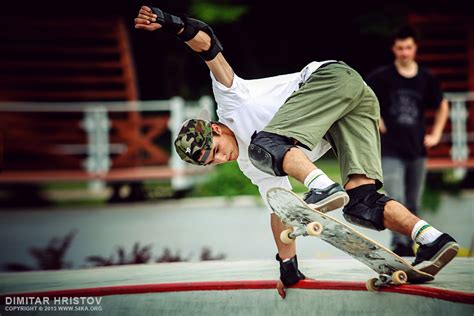 Action Shot Of A Young Skateboarder 54ka Photo Blog