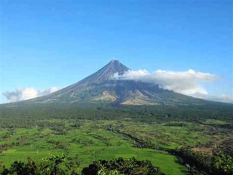 Mayon Volcano Philippines Fascinated By Volcanoes Put These Places