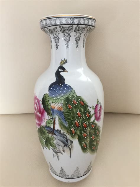 Chinese Vase Antiques Board