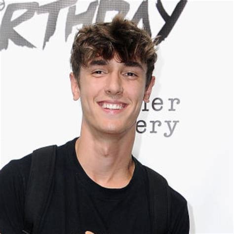 Tiktok Star Bryce Halls Mansion Has Power Cut After Covid 19 Party