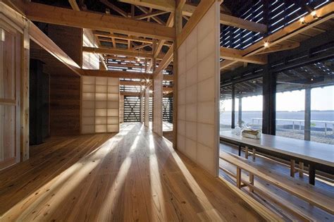 Clad with reclaimed cedar, this modern and quirky house fits on a small footprint. Barn Style Home Design by Japanese Architecture Firm ...