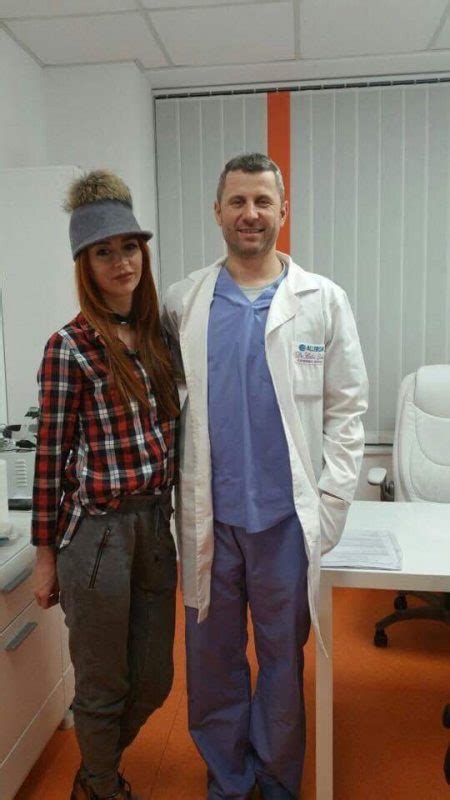 Update information for denisa tanase ». Denisa Tanase pe masa de operatie. Dr.Estetician Calin ...