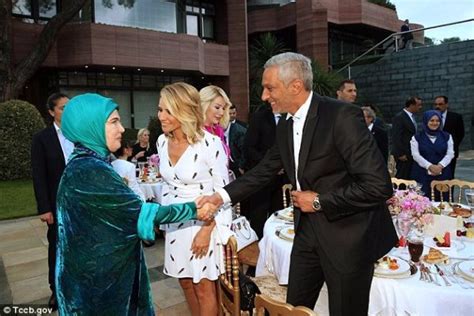 Erdoğan satılık villa fiyatlarını görmek için tıklayın! ZAVIRITE U VILU TURSKOG PREDSJEDNIKA: Erdoganova bijela ...