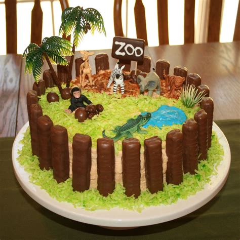 Shower of Roses: A Zoo Cake...