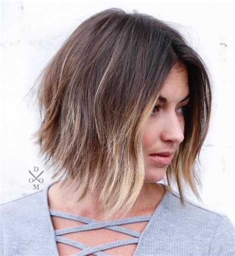 50 Short Hairstyles For Round Faces With Slimming Effect Hadviser In 2020 Short Hair Styles
