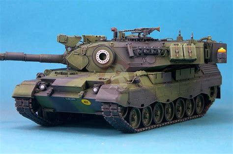 Frank provides information on new kits and bits when he is not busy writing leopard 2 books, or recovering from said writing. Legend 1/35 Leopard 1A5DK1 Tank Conversion (Meng Leopard ...