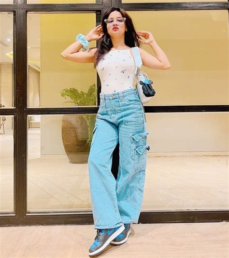 avneet kaur increases the hotness quotient as she poses in cool baggy jeans see pics