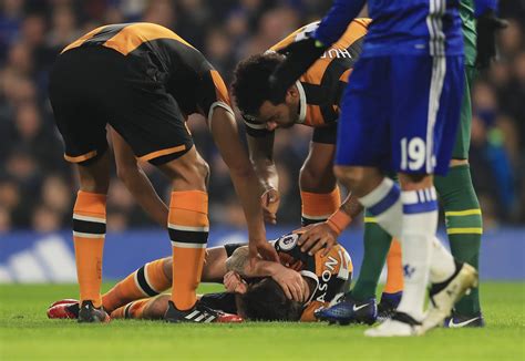 The fact that ryan mason is already talking so soon after suffering his injury is incredibly reassuring for his future both on and off the field. Chelsea: Hull City Midfielder Fractures Skull During ...