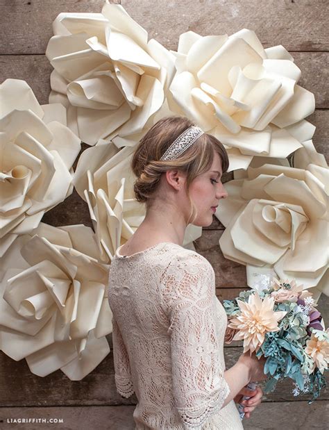 Video Tutorial Jumbo Paper Flower Wedding Backdrop Lia Griffith