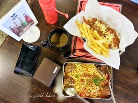 Shah alam juga merupakan bandaraya yang hampir dengan bandaraya kuala lumpur. Cheesesteak SEDAP di Grease Cheesesteak Shah Alam ...