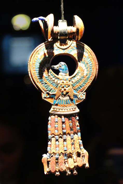 Tutankhamuns Treasures Earring With Duck Head