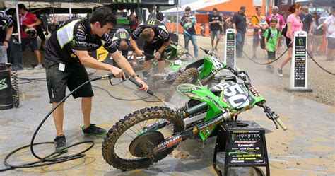 How To Wash Your Dirt Bike With A Pressure Washer Mxstore Australia