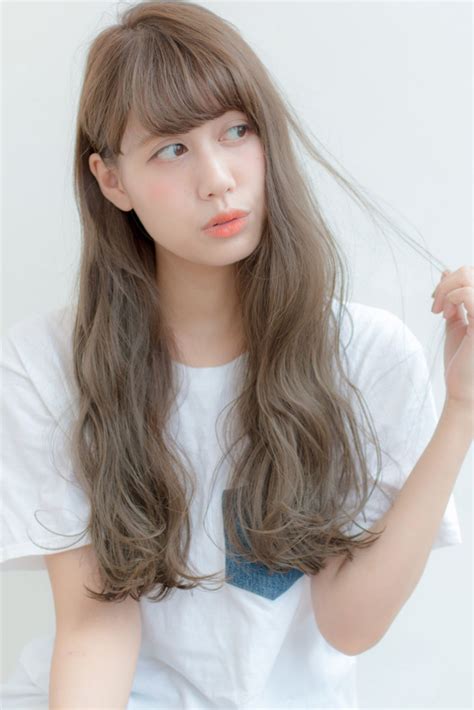 You can see a lot of pictures, upload your, track trends, and communicate! 【ブリーチなし×グレージュ】が旬♡トレンドの人気くすみ ...