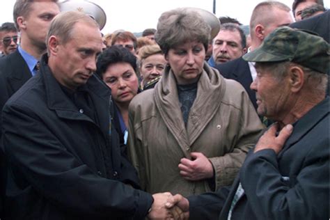 Владимир путин в 2000 году. File:Vladimir Putin 22 August 2000-1.jpg - Wikimedia Commons