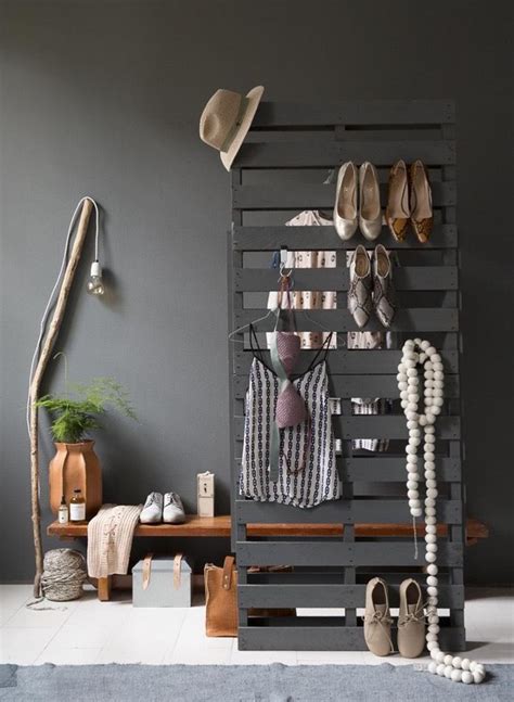 Ikea zeigt dir, wie du dir ein schrankbett ganz einfach selbst bauen kannst. Garderobe aus Paletten selber bauen - Anleitung und Ideen