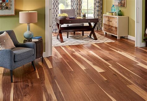 Why Should You Get A Professional For Hardwood Flooring Refinishing