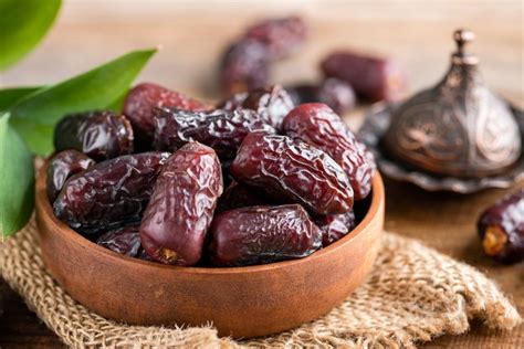 Medjool Dates Benefits Nutrition Facts And How To Enjoy Them Livestrong