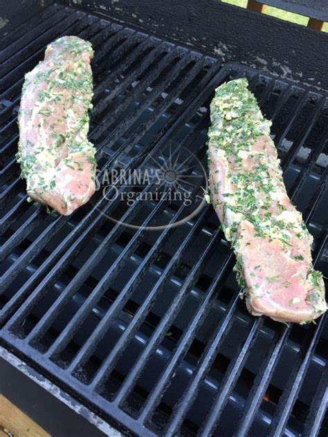Check the pan, if it looks dry, add two to put it over the slices of pork, apples and onions returned it to the oven for about 2 minutes. Grilled Herbed Pork Tenderloin Recipe |Sabrina's Organizing