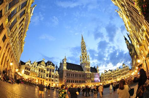 Grand Place Brussels Belgium It Actually Felt Like The Glow Was