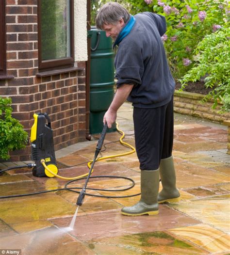 I mean is there a rating i should ask a car detailer about? The love between a man and his jet washer: Power cleaner revealed as men's favourite DIY gadget ...