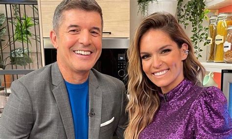 Diana chaves e joão baião receberam o bombeiro orlando no passado mês de março e hoje anunciaram que este não resistiu… joão baião continuou depois, contextualizando: Diana Chaves e João Baião continuam nas manhãs em 2021 ...