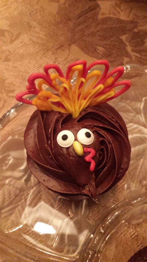 Turkey Cupcake For Thanksgiving Turkey Cupcakes Cupcake Cakes