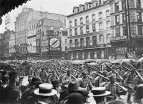 Frankrike och emmanuel macron inför nya utmaningar. World War 2 (Norwegian) timeline | Timetoast timelines