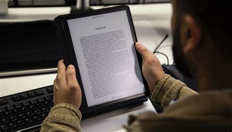 Review: Kobo elevates ebook reader range with expensive Elipsa bundle | Newshub