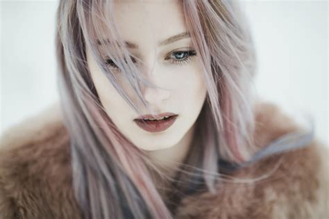 Wallpaper Women Model Dyed Hair Long Hair Blue Eyes Lipstick